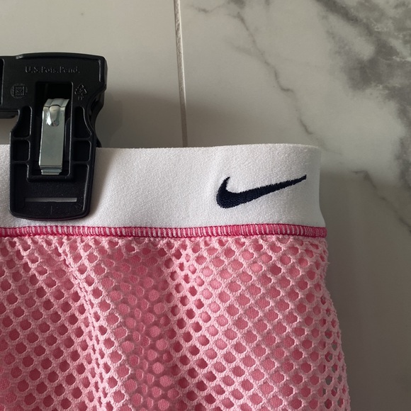 Pink Nike sports skort - Picture 3 of 3